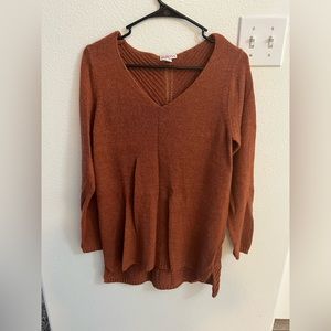 V neck sweater